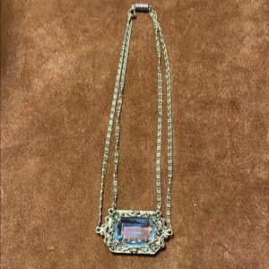 Vintage Elegant Gold Necklace with Gemstone Pendant